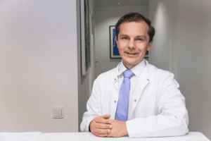 Dr. Karl Vanas
